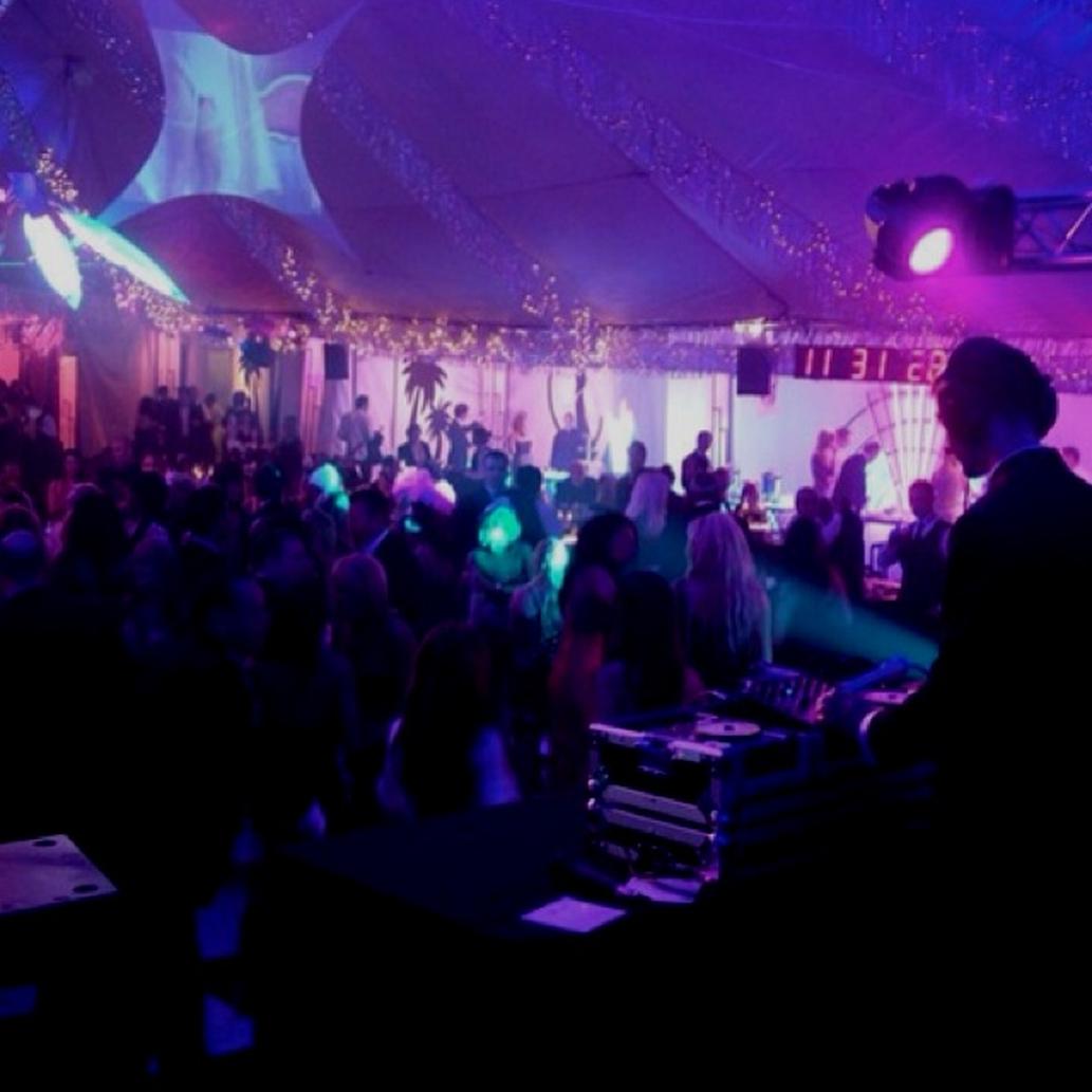 Comment bien choisir et réserver son DJ ?