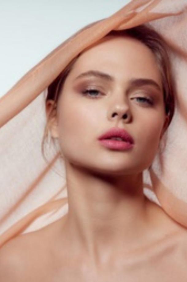 Produits recommandés : Full Cover Make Up Forever, Natural Concealer Kiko, Anticernes Healthy Mix Bourjois.