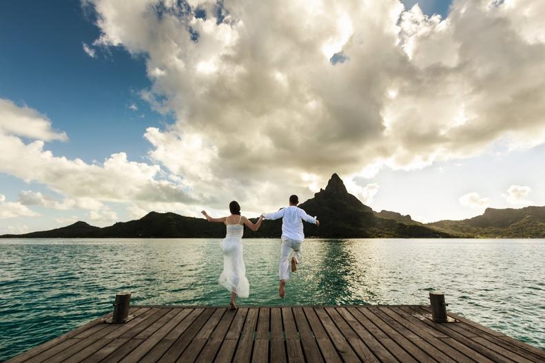 La Suisse, reconnue pour ses paysages alpins et ses croisières sur les lacs, a été élue la destination la plus romantique d’Europe selon un sondage de 2025.