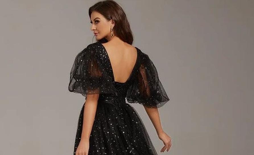 La robe noire dans la mode et chez les célébrités