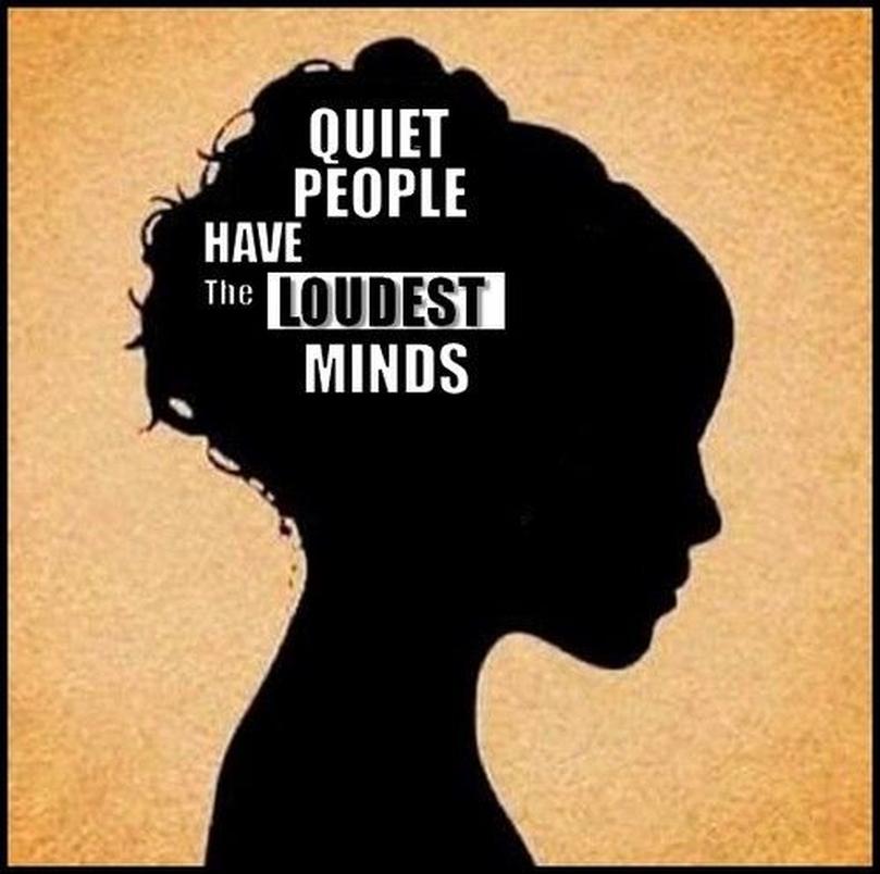 Le silence d’une personne qui parle peu n’est jamais anodin. Il est riche de significations.