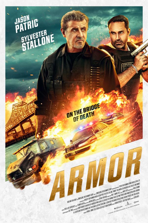 Le scénario d'Armor est critiqué pour ses incohérences et son manque de logique. Le projet partait d'une idée intéressante à petite échelle, mais ne parvient pas à la développer correctement.