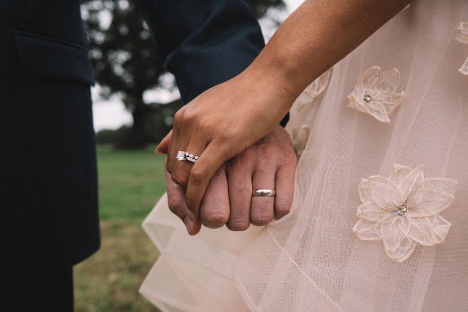 Un amour qui résiste au temps, c’est presque un art. Que nous enseignent ces couples exceptionnels ?