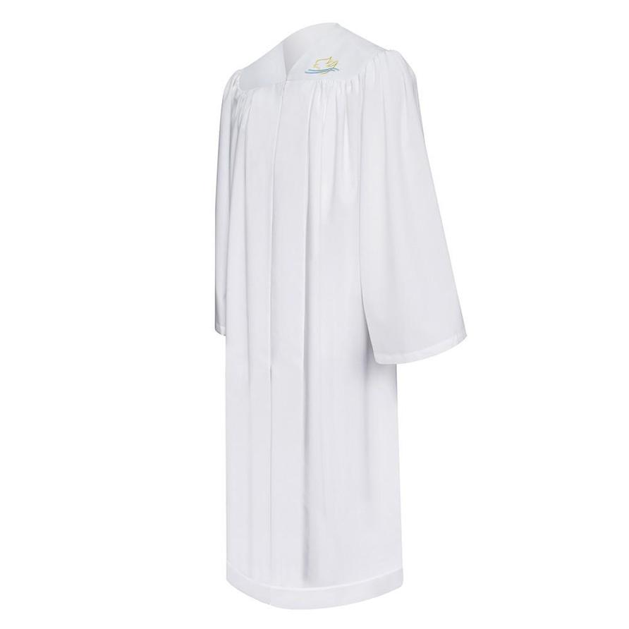 Pour les adultes baptisés, il est fréquent d’être enterré avec cette robe s’ils n’ont pas poursuivi un chemin ministériel, montrant ainsi un lien fort entre le baptême et la vie éternelle.