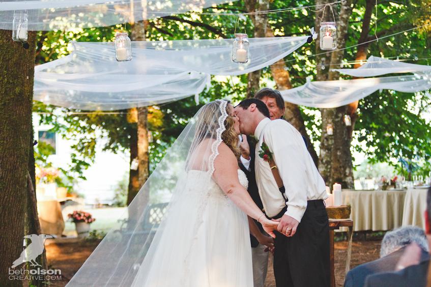 L’officiant : le maître de cérémonie à ne pas négliger