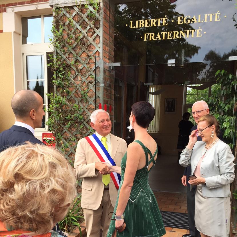 Par exemple, sans mariage civil :