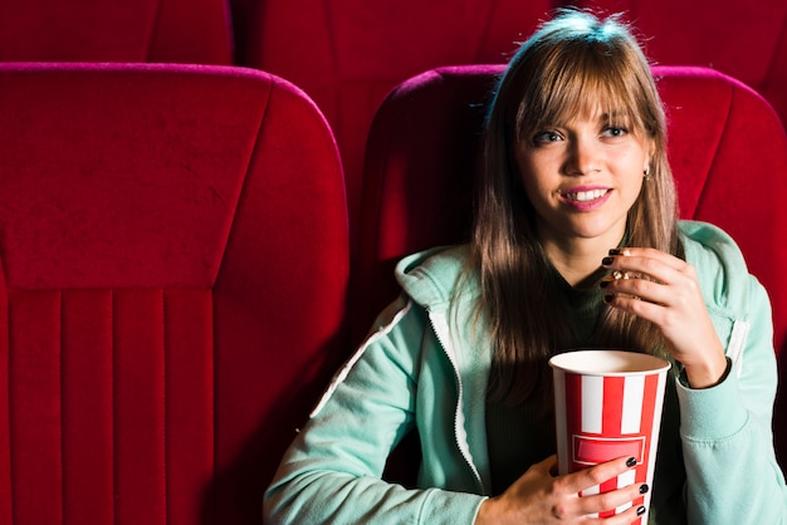 La différence avec une simple amoureuse du cinéma ?