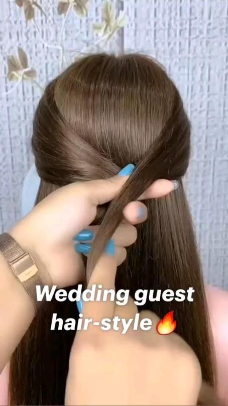 Puis-je porter des fleurs dans mes cheveux en tant qu'invité au mariage ? Le guide complet et sans fausse note