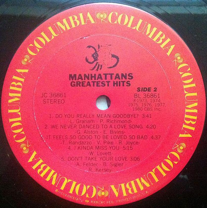 En parallèle, sur les charts R&B, les Manhattans ont véritablement brillé. Avec 45 titres classés, dont douze dans le Top 10 R&B, leur influence sur ce genre était considérable. Ce succès récurrent sur le plan R&B manifeste leur authenticité et leur talent, même s’ils n'ont fait qu'un seul numéro un sur le Hot 100 généraliste.