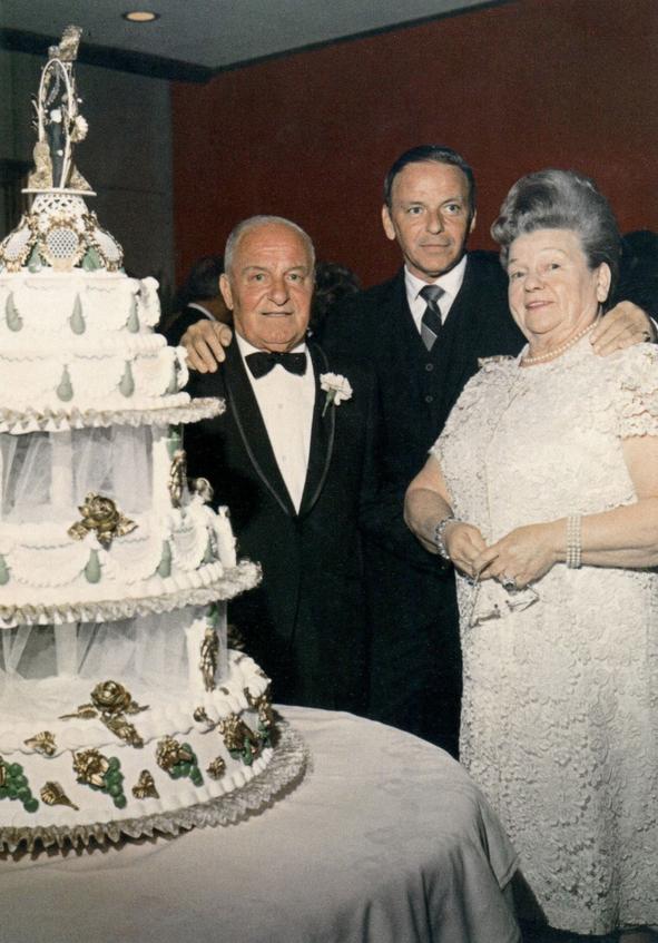 Beaucoup ne savent pas que Frank Sinatra, malgré une carrière intense, était passionné par son rôle de père. Même si ses enfants, dont Christina, ont essentiellement été élevés par Nancy Barbato après le divorce, Sinatra leur a toujours montré un amour indéfectible.