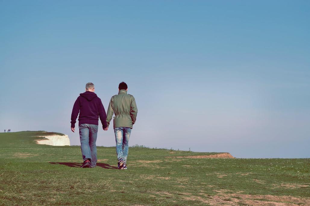 Ils représentent des modèles inspirants soulignant l’importance de l’engagement durable et du respect mutuel.
