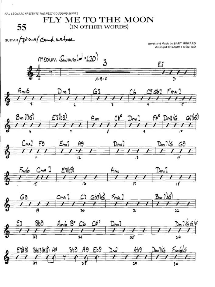 Avant d’être le tube connu sous le titreFly Me to the Moon, la pièce fut créée sous le nom plus formel d’In Other Wordspar Bart Howard dans les années 1950. En 1954, l’actrice et chanteuse italo-américaine Kaye Ballard fut la première à graver ce morceau. Son interprétation apporte un charme jazzy, un brin sophistiqué, qui a contribué à installer la chanson comme un standard du jazz.