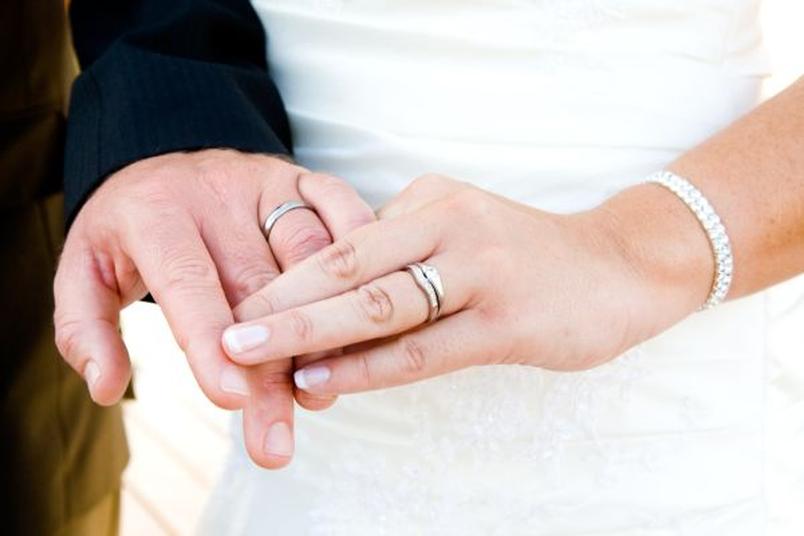 Contrairement à une relation amoureuse temporaire, le mariage exige la patience, le compromis et la volonté de surmonter ensemble les obstacles.