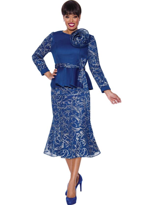 Jésus porte une robe qui reflète son humilité, son autorité et la perfection de sa mission :
