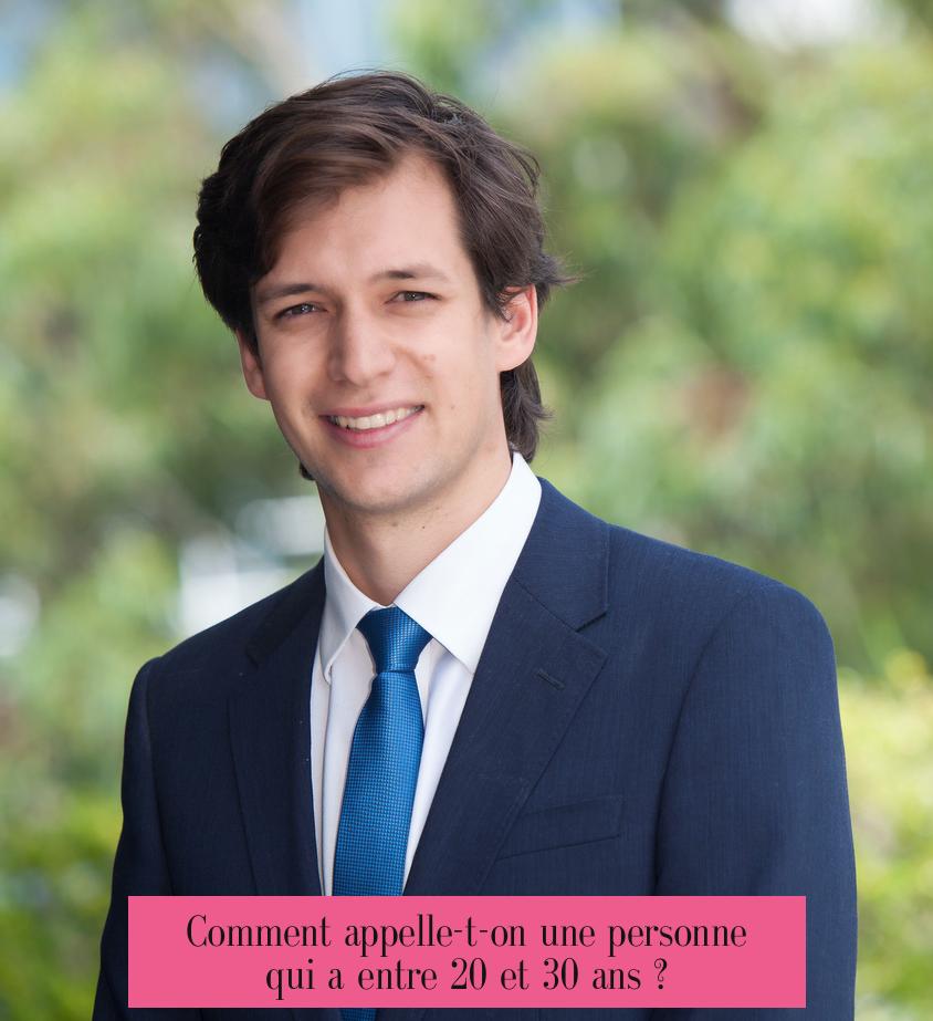 Comment appelle-t-on une personne qui a entre 20 et 30 ans ?