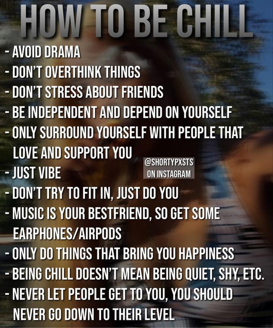 Une personne "chill" est tout simplement quelqu’un de détendu, facile à vivre et qui ne se prend pas trop la tête.Elle aborde la vie avec sérénité, prenant chaque situation comme elle vient, sans stress inutile ni agitation. Ce type de personnalité inspire le calme autour d’elle et sait comment profiter du moment présent sans se laisser submerger.