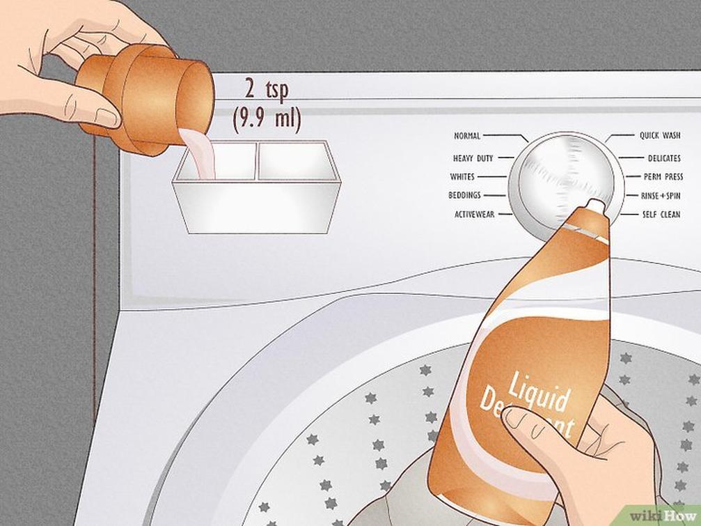 Non, le lavage en machine est déconseillé. Il peut endommager la peau et la laine, accélérant le rétrécissement et la rigidification.