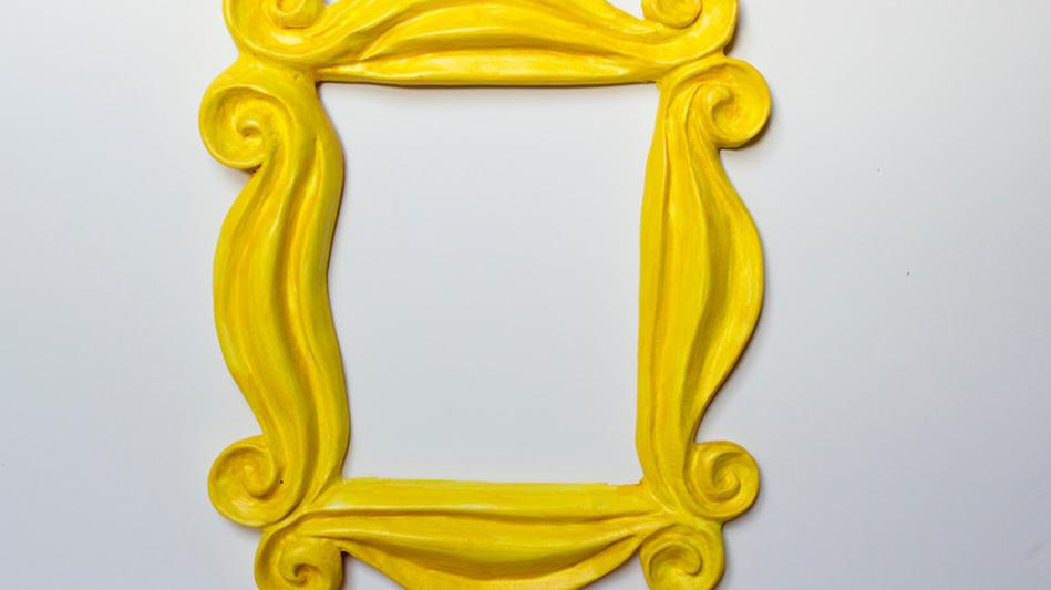 Les miroirs orientés face aux fenêtres ou portes renvoient aussi l'énergie vers l'extérieur, ce qui peut être perçu comme un dérèglement de la circulation énergétique.