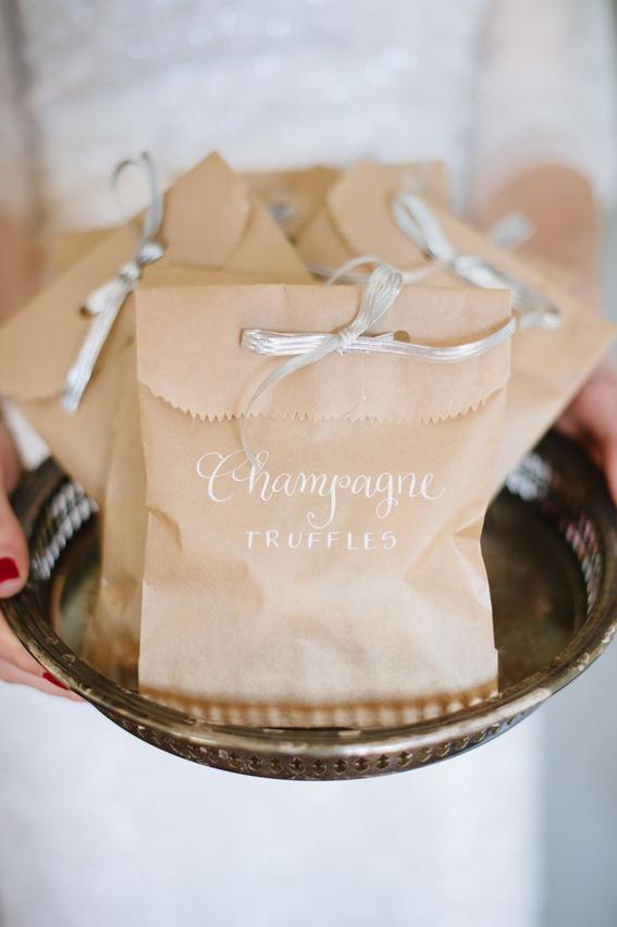 Les petites douceurs : biscuits, macarons et bonbons