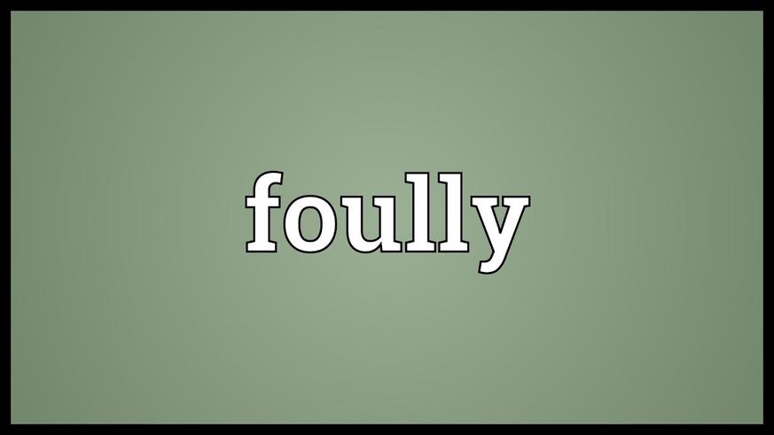 Dans un registre très familier et spécifique, « floopy » est utilisé pour décrire la flaccidité du pénis masculin. Le mot illustre une qualité de mollesse physique, avec l’image d’un organe qui « flotte » librement.