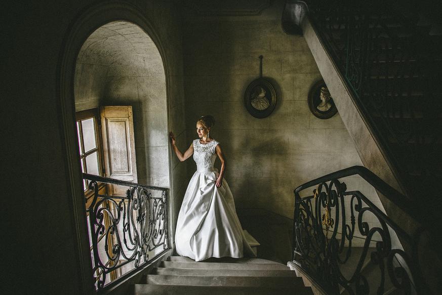 Le mariage traditionnel reste souvent un casse-tête : disponibilité des fonctionnaires, horaires rigides, discours imposés. Le mariage symbolique déjoue tout cela.
